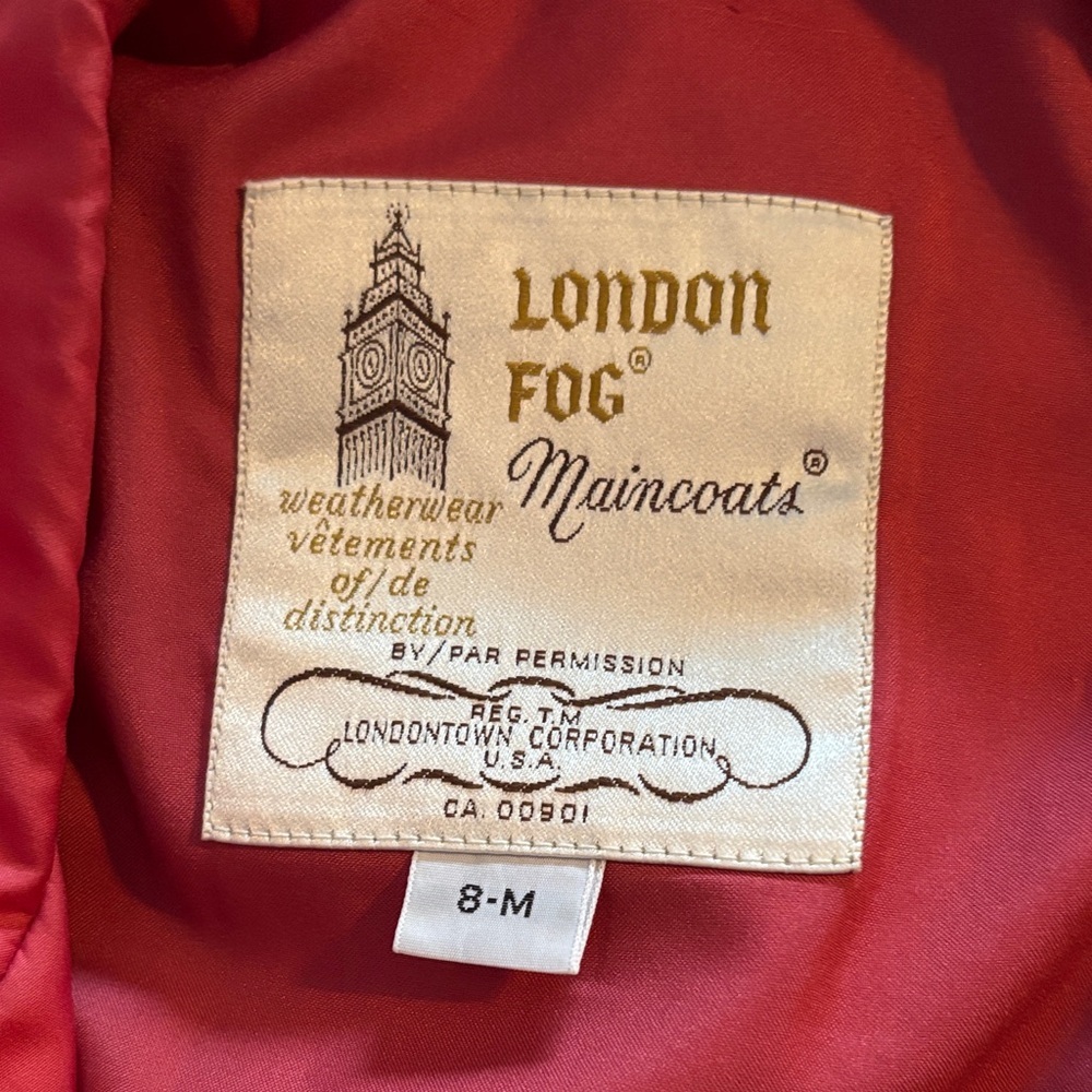 Elegant Red Trench Coat for Women - Picture 6 of 13